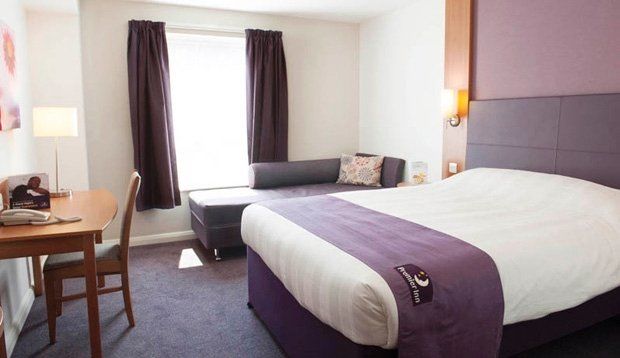 Premier Inn คิดเดอร์มินสเตอร์ ภายนอก รูปภาพ